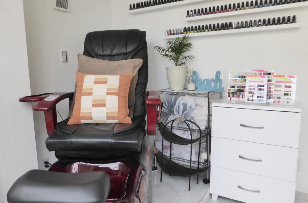 Lily's Nail & Cafe 相模原店